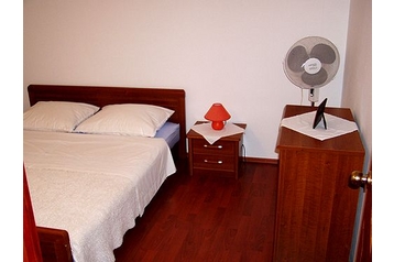 Kroatija Privát Okrug Donji, Eksterjeras